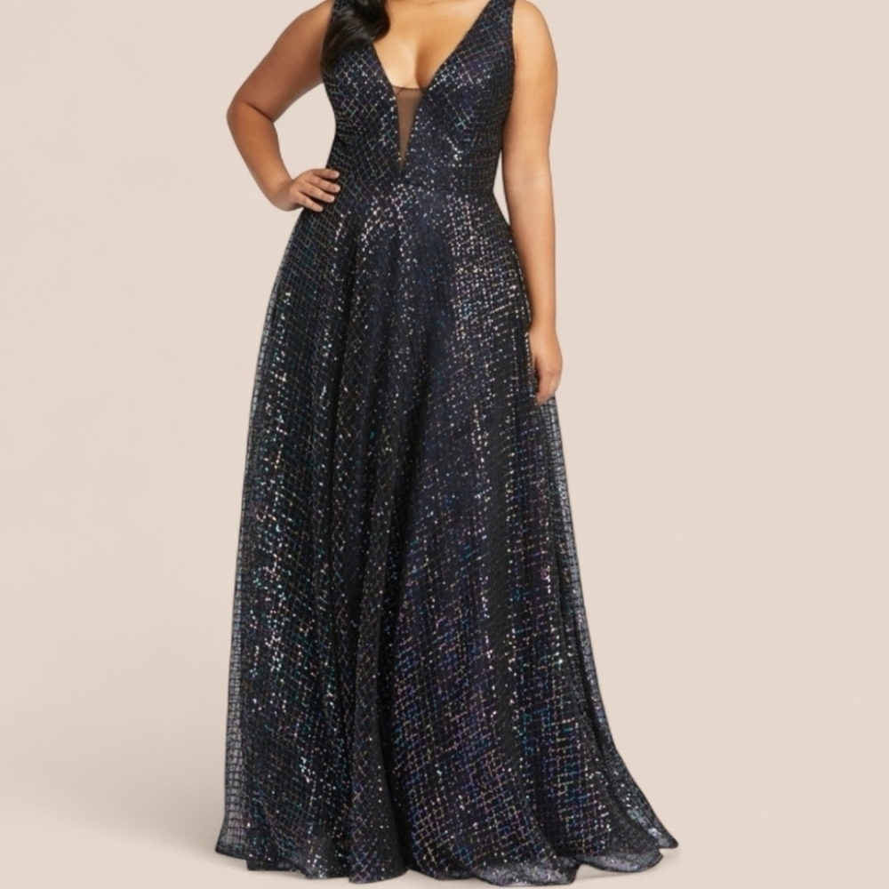 NEW Stock Mac Duggal | 77717 Iridescent Black Sequin Dress |   Plus Size 24W